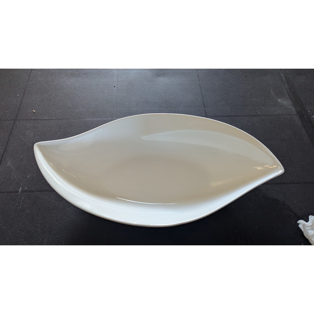 Cordon Bleu IHA Modern Leaf Shape Serving‎ Platter